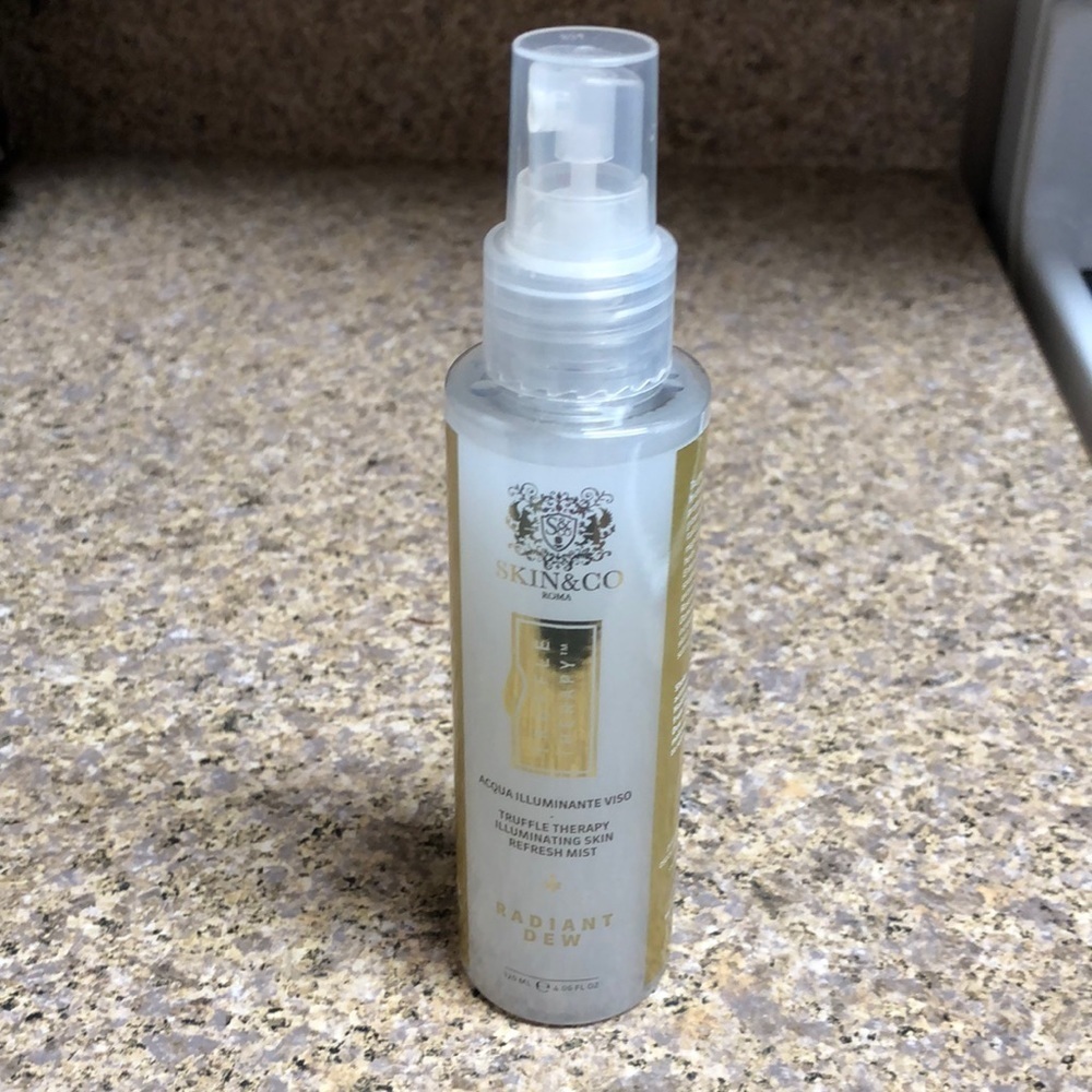 Skin & Co Roma Illuminating Skin Refresh Mist